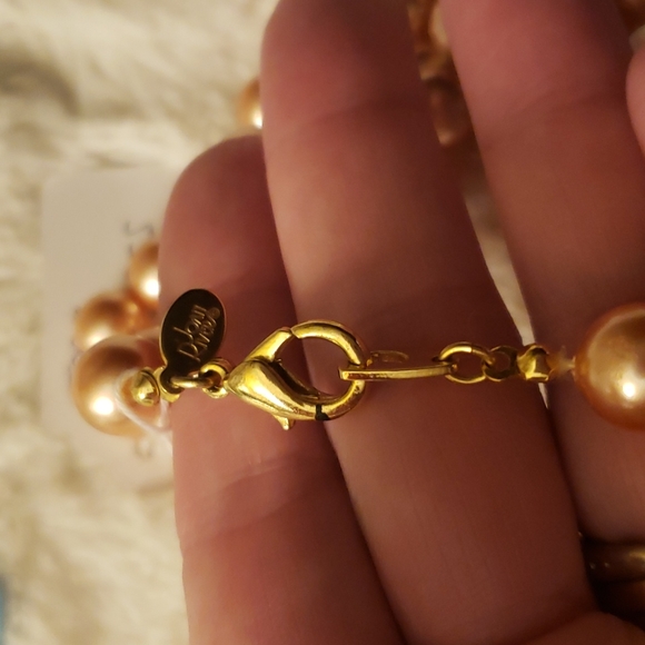 Joan Rivers Peach Faux Pearls Necklace, 30 inches, goldtone lobster claw clasp - Picture 5 of 6